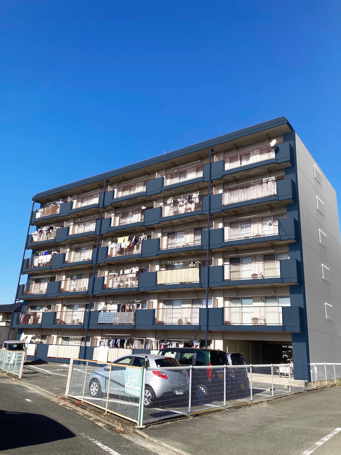 リバーサイド レジデンス